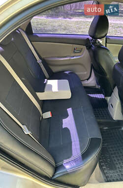 Седан Kia Cerato 2007 в 