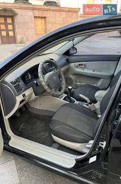 Седан Kia Cerato 2007 в 