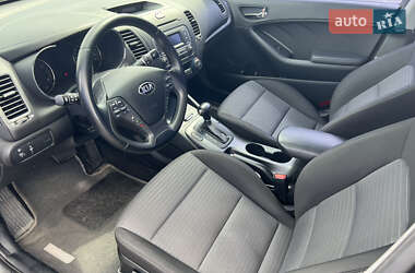 Седан Kia Cerato 2015 в 