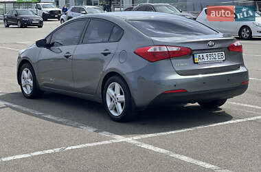 Седан Kia Cerato 2015 в 