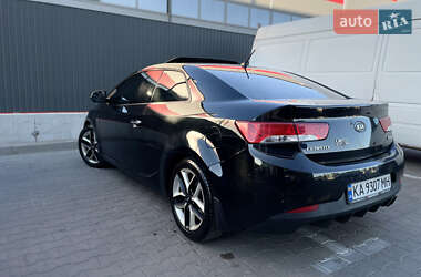 Купе Kia Cerato 2011 в 