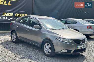 Седан Kia Cerato 2011 в 