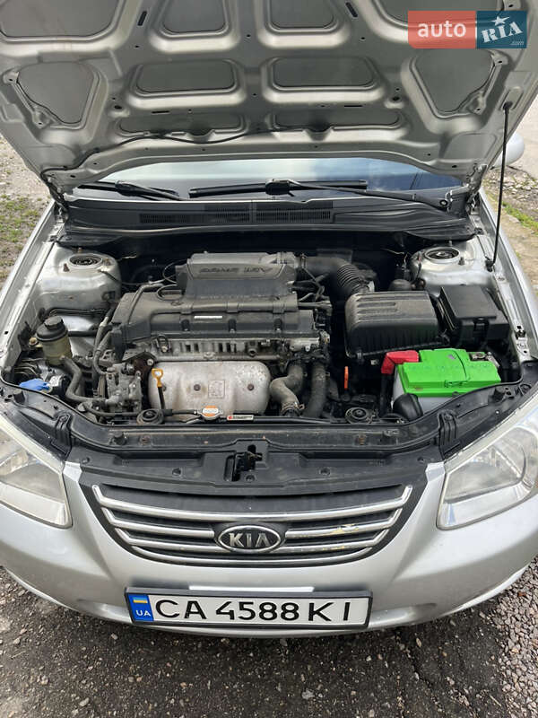 Седан Kia Cerato 2008 в Умани