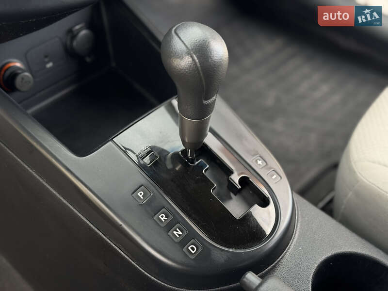 Седан Kia Cerato 2009 в Києві