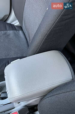 Седан Kia Cerato 2007 в 