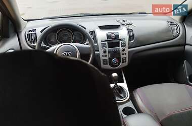 Седан Kia Cerato 2009 в 