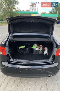 Седан Kia Cerato 2011 в 