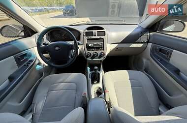 Седан Kia Cerato 2006 в 