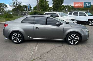 Купе Kia Cerato 2012 в 