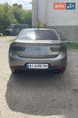 Купе Kia Cerato 2011 в 