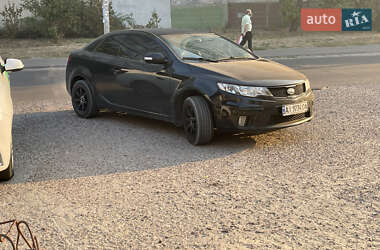 Купе Kia Cerato 2010 в 
