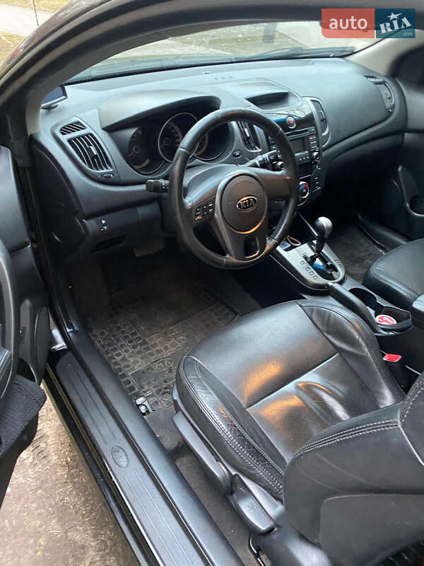 Купе Kia Cerato 2010 в Сумах