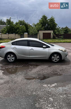 Седан Kia Cerato 2013 в 