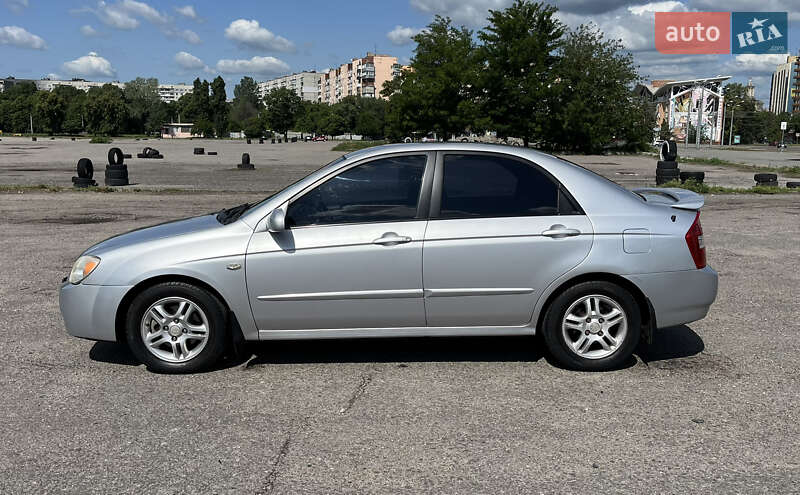 Седан Kia Cerato 2006 в Харькове