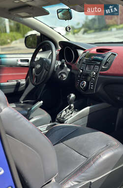 Купе Kia Cerato 2012 в 