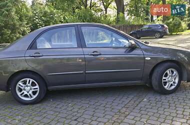 Седан Kia Cerato 2006 в 