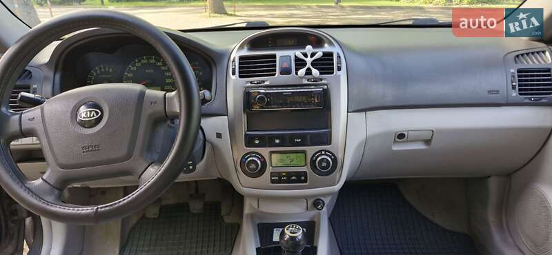 Седан Kia Cerato 2006 в Львові
