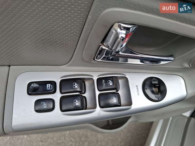 Седан Kia Cerato 2008 в Краснограде