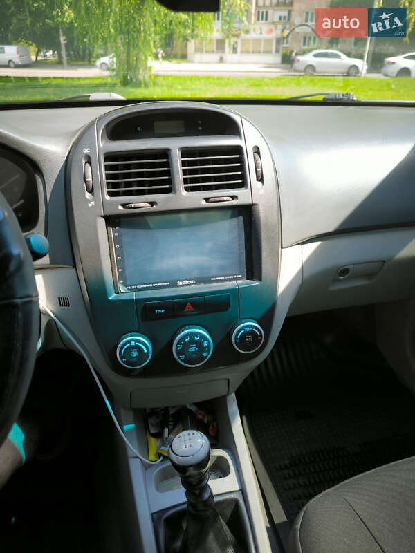 Седан Kia Cerato 2007 в Дніпрі фото 2 Седан Kia Cerato 2007 в Дніпрі