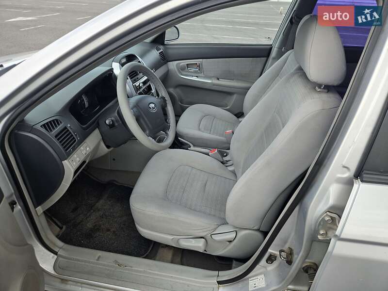 Седан Kia Cerato 2007 в Львове