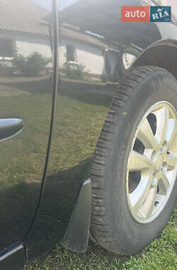 Седан Kia Cerato 2007 в 