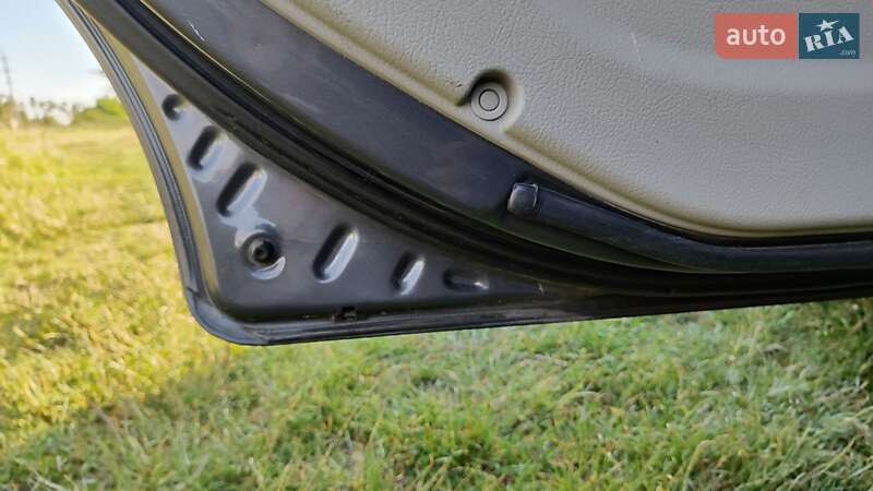 Седан Kia Cerato 2006 в Тростянце