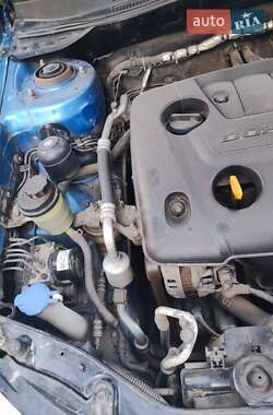Седан Kia Cerato 2008 в 