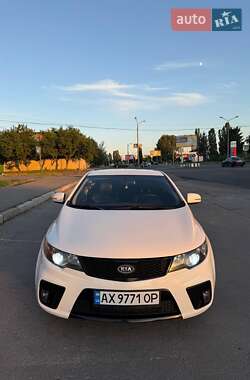 Купе Kia Cerato 2011 в Харькове