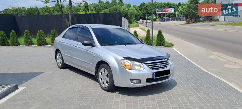 Седан Kia Cerato 2007 в Стрые