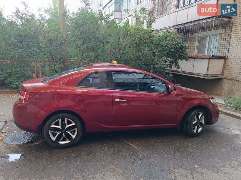 Купе Kia Cerato 2011 в Миколаєві