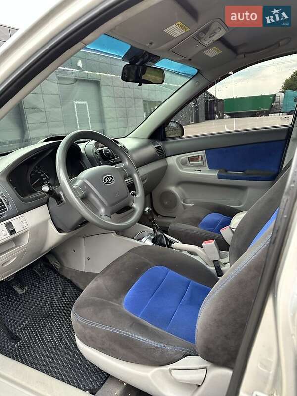 Седан Kia Cerato 2008 в Кам'янському