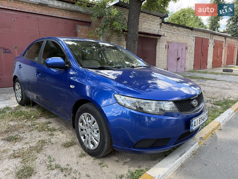 Седан Kia Cerato 2009 в Ирпене