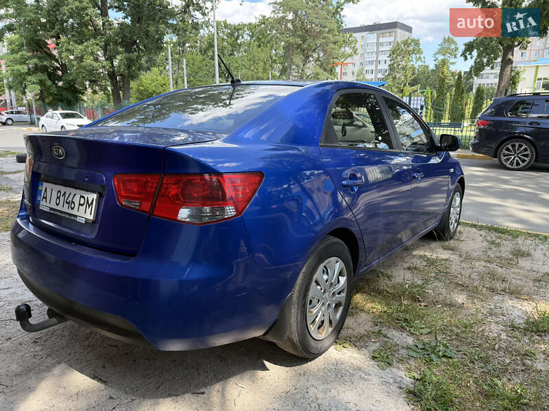 Седан Kia Cerato 2009 в Ирпене