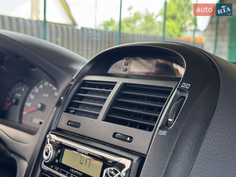 Хетчбек Kia Cerato 2006 в Краматорську
