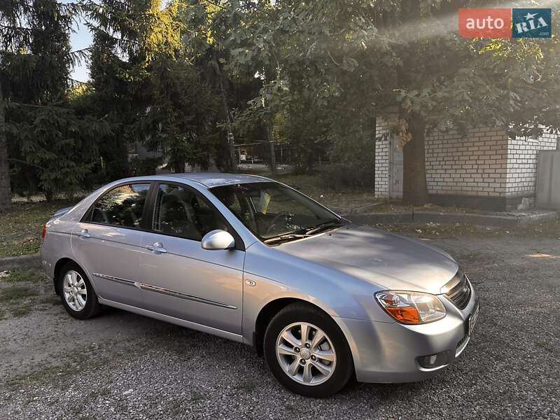 Седан Kia Cerato 2008 в 