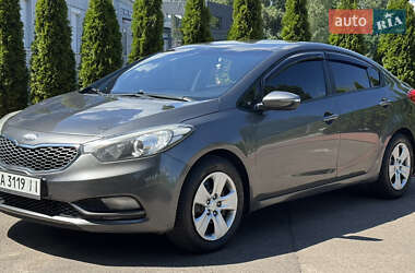 Седан Kia Cerato 2013 в Киеве