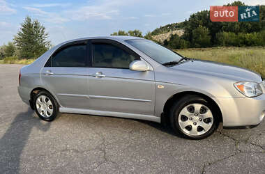Седан Kia Cerato 2005 в 