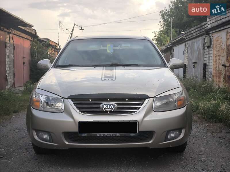 Седан Kia Cerato 2007 в Днепре