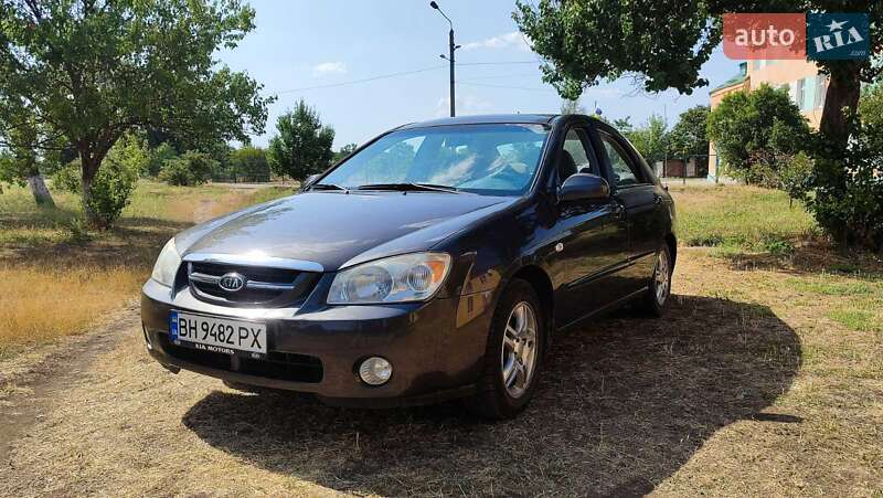 Седан Kia Cerato 2006 в Вознесенске