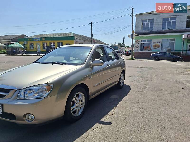 Седан Kia Cerato 2006 в Соснице
