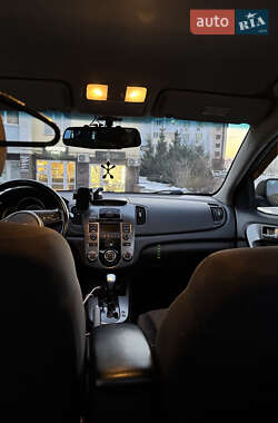 Седан Kia Cerato 2009 в 