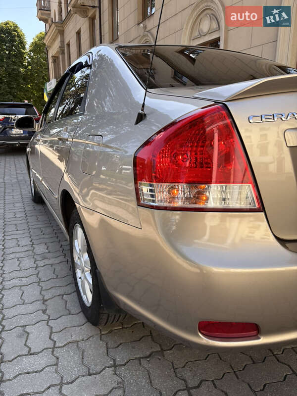 Седан Kia Cerato 2007 в Запоріжжі