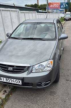 Хэтчбек Kia Cerato 2004 в Фастове