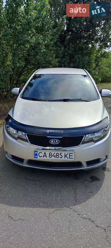 Седан Kia Cerato 2009 в Звенигородке