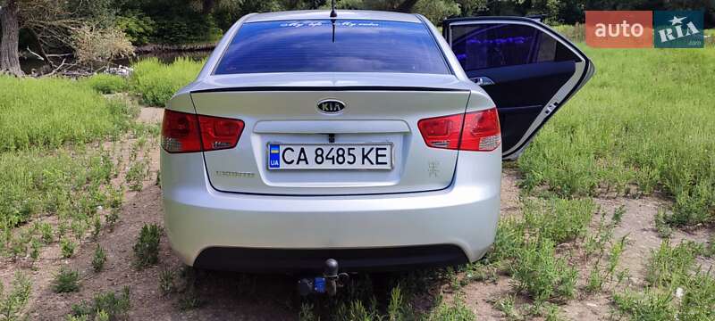 Седан Kia Cerato 2009 в Звенигородке