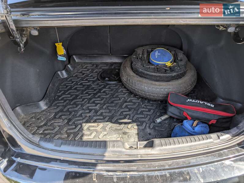 Седан Kia Cerato 2009 в Александрие