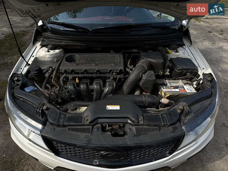 Купе Kia Cerato 2010 в Києві