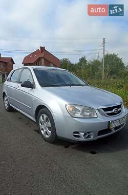 Хэтчбек Kia Cerato 2006 в Стрые