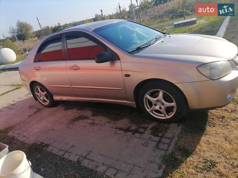 Седан Kia Cerato 2006 в Харькове