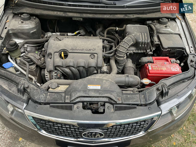 Седан Kia Cerato 2011 в Чернигове фото 13 Седан Kia Cerato 2011 в Чернигове